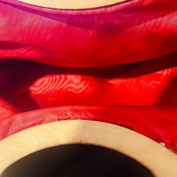 Vintage Floral Tapestry and Wooden Handle Handbag - Picture 8 of 15